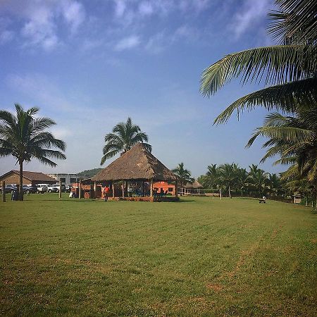 Sankofa Beach House Kokrobite Exterior foto